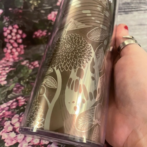 2019 STARBUCKS 16 Oz. Plastic Tumbler FLORAL BUTTERFLY Limited Edition - Picture 6 of 13